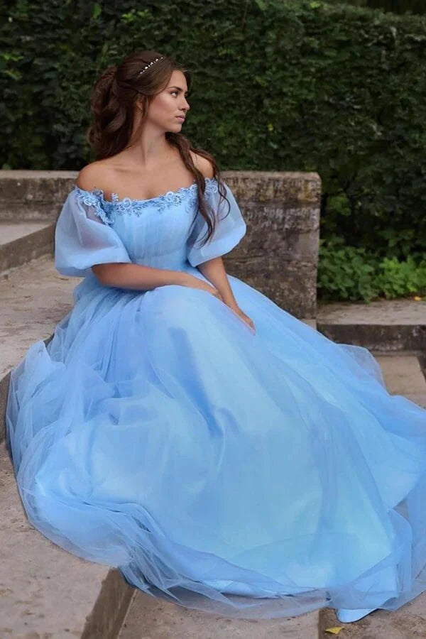 Vestidos de fiesta de tul con corte princesa y hombros descubiertos